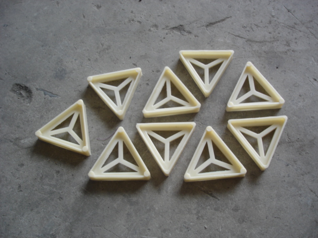 固定栅条的骨架